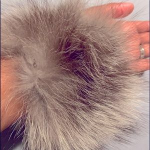 Genuine Fox fur wrist cuff - Just 1